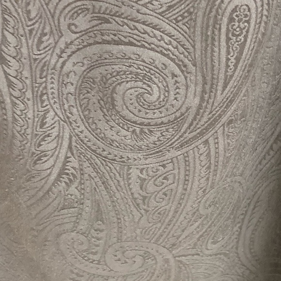 Talbots 💯 silk skirt black paisley print zip close size 10 L-27 in - Picture 4 of 4